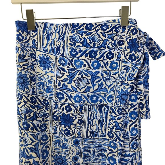 Ann Taylor 100% Viscose Floral Wrap Midi Skirt Size 0 - Picture 4 of 7